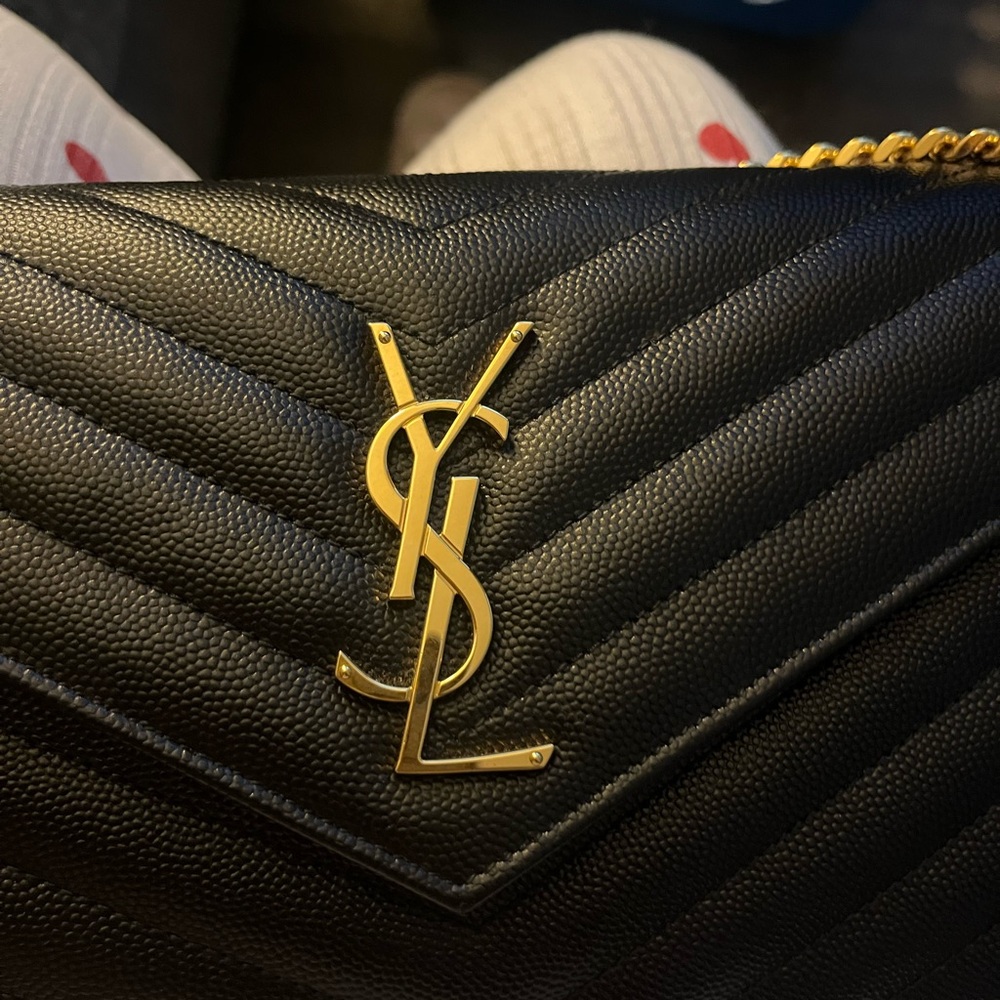 Saint Laurent Black Quilted Leather Bag - Picture 11 of 12